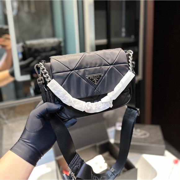 New authentic Prada Ringer Messenger Bag 3-in-1 - Picture 7 of 9